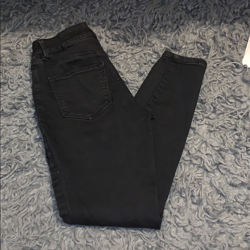 Black High Waisted Jeans